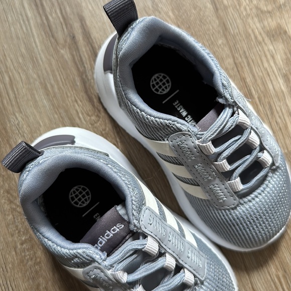 Toddler Adidas Sneaker - Picture 5 of 5